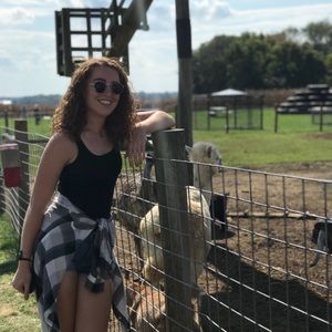 Meet your Posher, Molly